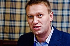 Навальный идет сквозь тернии по чужим головам