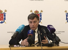 Спикер ЗакС Макаров заверил, что проверит Резника из-за наркоскандала