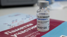 В Минздраве назвали число получивших вакцину россиян