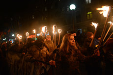 В Киеве отметили факельным шествием 