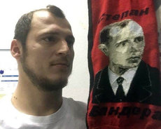 Фанаты выкинули украинского футболиста с поля за нацизм