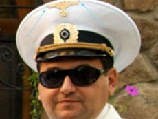 Суд отклонил иск Михеева о его 'фашистской фуражке'