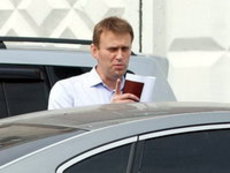 Навальный стал агитатором 'Справедливой России'