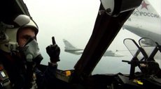 В НАТО жалуются: Российские пилоты показывают нам средний палец