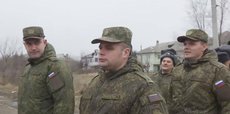 Перед войной? Россия эвакуировала офицеров из СЦКК