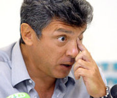 Суд рассмотрел жалобу  Немцова на назначенный ранее арест. Все правильно