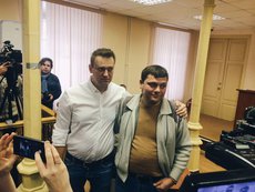 Трижды условный: Что означает приговор Навальному