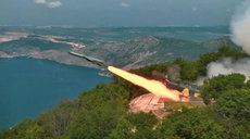 Видео ракетной стрельбы в Черном море