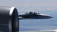 Су-27 перехватил самолет-разведчик США