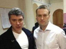 Немцов «развелся» с Навальным