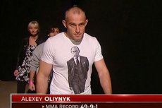 Украинец в футболке с Путиным забил американца на ринге