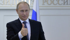 CNN: Путин вернул России не только Крым, но и чувство гордости