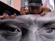 Марш памяти Немцова возмутил даже оппозицию