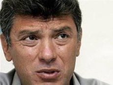 Немцов опять строит из себя 'инкогнито петербургское'