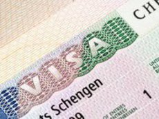 Креаклы возмущены - им не дают обманывать Шенген