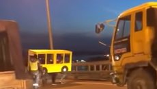 Владивостокцы пытались пересечь Золотой мост под видом автобуса