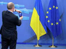 Международный скандал: Глава МИД Украины публично предал свой флаг