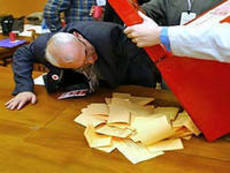 130 наблюдателей оппозиции заявили о честных выборах