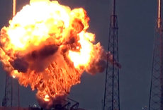 Момент мощного взрыва Falcon-9 попал на видео