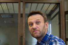 Навальный остался с кусачим хомяком