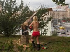 Pussy Riot не солидарны с FEMEN