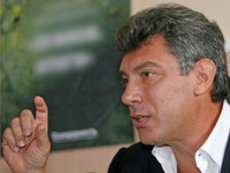 Немцова поймали на увеличении своего рейтинга