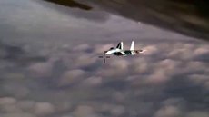 Уникальное видео: Что чувствует летчик НАТО, перехваченный Су-27