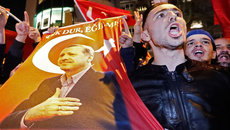 Дипломатический скандал между Турцией и Голландией перерастет в войну?