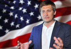Дмитрий Гудков готовится к выборам в сенат США?