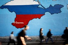 Порошенко снова клянется вернуть Крым и Донбасс