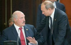 Белоруссии придется присоединяться к России или Западу