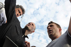 Удальцова вызвали в СК сажать Навального