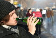 За распитие пива на улицах увеличат штрафы до 5 тысяч