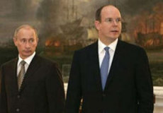 Песков опроверг информацию о подкупе князя Монако Путиным