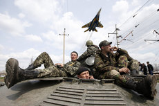СМИ: война Украины с Россией начнется после провала Порошенко
