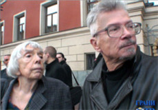Лимонов собирается засудить правозащитников