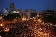 Хроника: Каталония хочет стать Крымом, Испания против