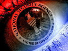 Сноуден: АНБ развлекается c частными фотографиями россиян