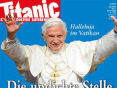 Печать журнала приостановили из-за сатиры на папу Римского