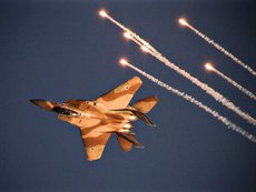 Израиль и Иран обменялись ракетными ударами