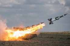 Киев готовится запустить ракеты у границ России