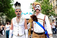 Гей, хлопчики! Украина разрешит однополые браки?