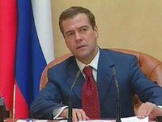 Д. Медведев: С. Миронов имеет право на свою точку зрения, и сам отвечает за свое будущее