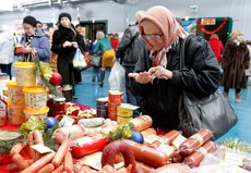 Россияне тратят на еду почти треть своих доходов