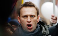 Эксперты: Сверхмягкий приговор рецидивисту Навальному говорит о 