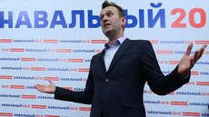 Как Навальный Крым Украине отдавал и не отдавал