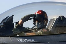 Будет казнен: Фигурантом путча в Турции оказался пилот, сбивший Су-24?