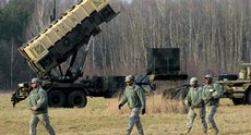 Пентагон перебрасывает тяжелое вооружение к границам России