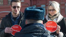 Навального отказались взять в секретную 