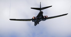 Бомбардировщики B-1B повторили судьбу F-35, Zumwalt и авианосца